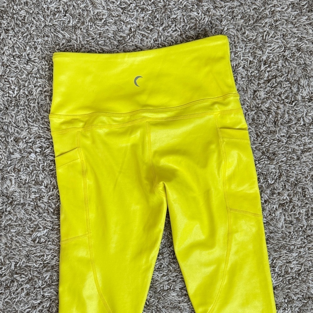 Zyia Active Leggings with Pockets Metallic Bright Yellow size 2 - Picture 9 of 14